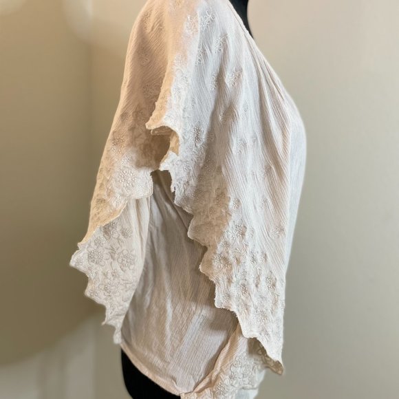 Altar'd State Creamy Oatmeal Boho Top - Large - butterfly scalloped sleeves with - Picture 4 of 4